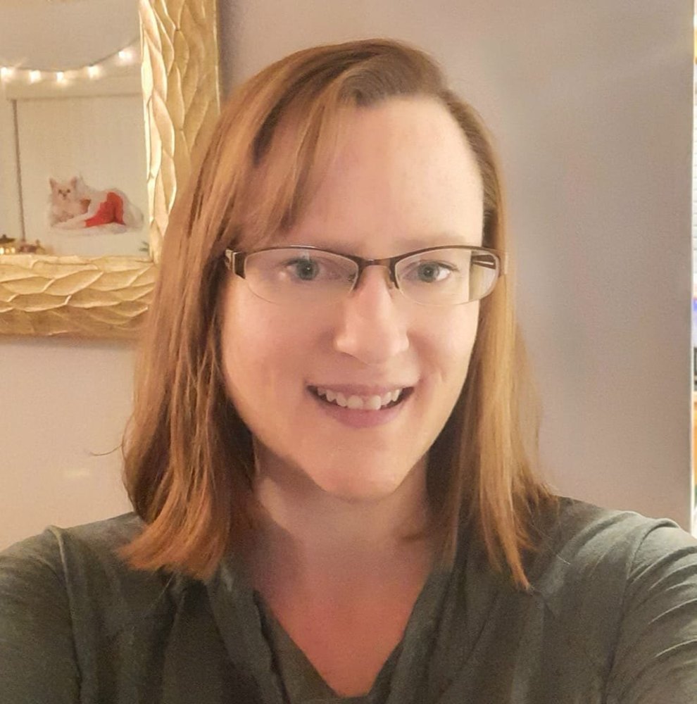 Meet your Posher, Holly